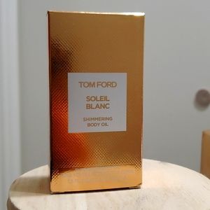 Tom Ford shimmering body oil